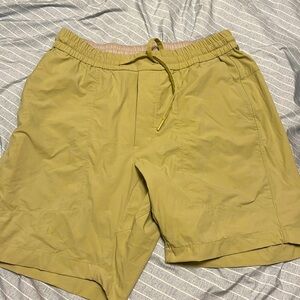 LuLu lemon athletic shorts MEN- Med (30). like new condition